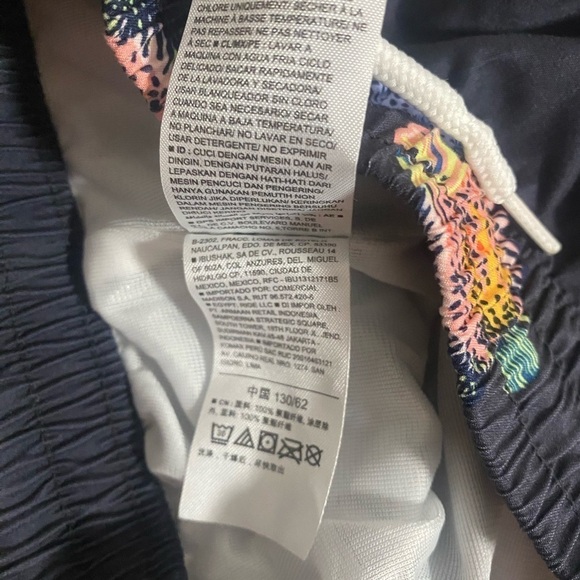 Old Navy Boys Medium Swimming Trunks Angelfish Print Design Gray with Drawstring - Picture 6 of 8